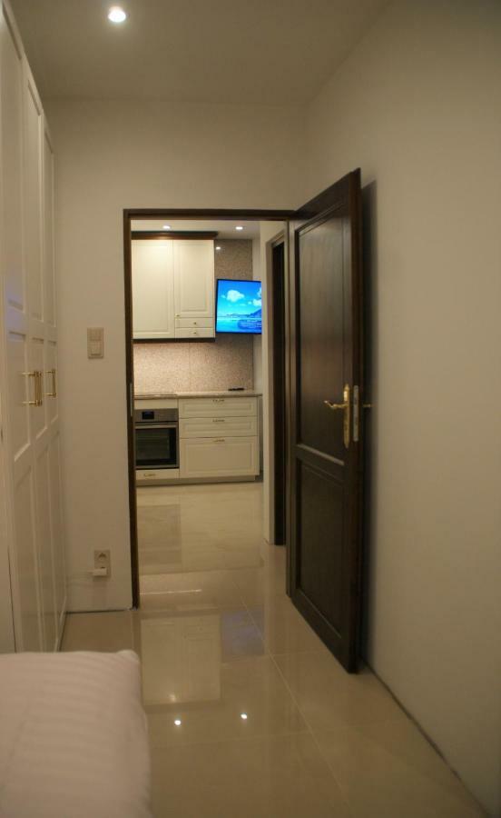 Villa La Val, Apartamenty Walbrzych Wałbrzych Exterior foto